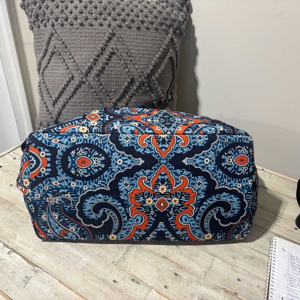 ❤️Vera Bradley Expandable Weekender Bag in Marrakesh - Picture 4 of 5